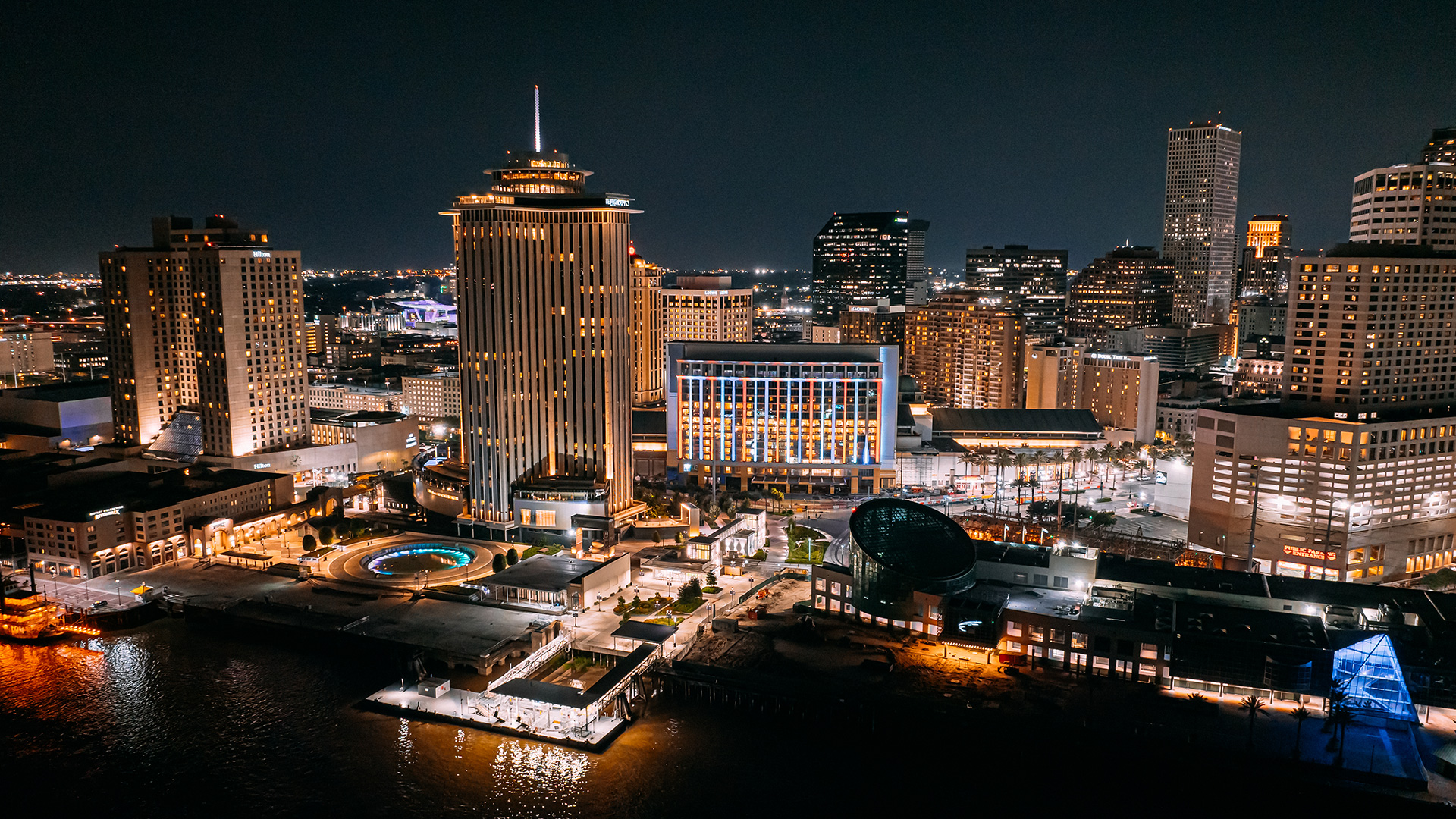 new-orleans-hotel-header New Orleans skyline